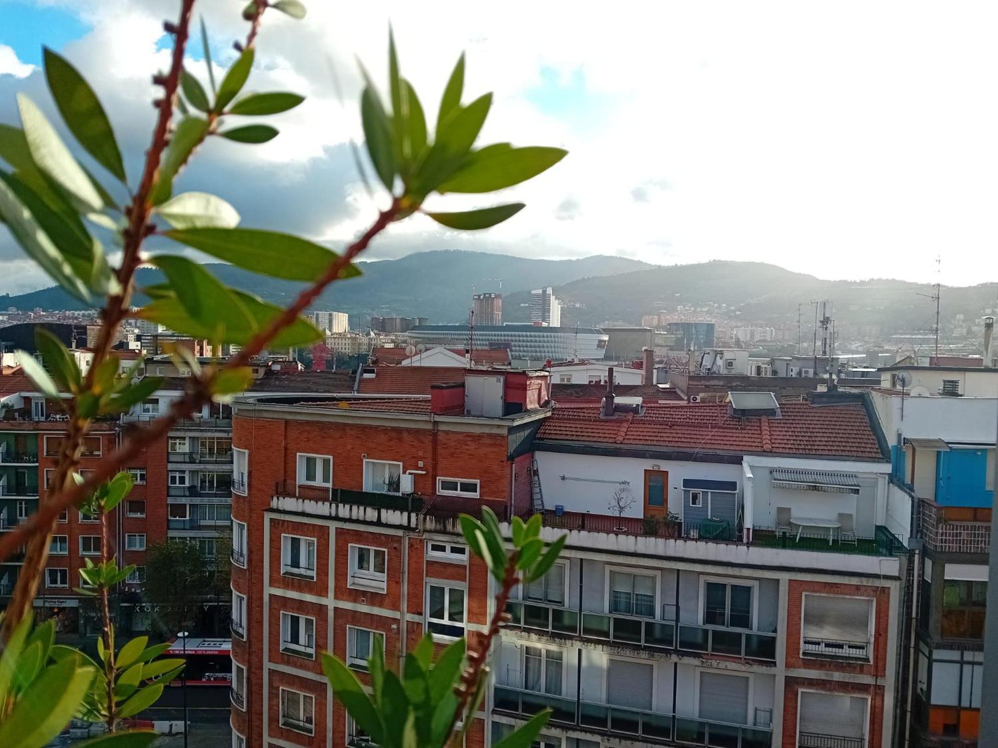 Estudios Bilbao Deusto Экстерьер фото