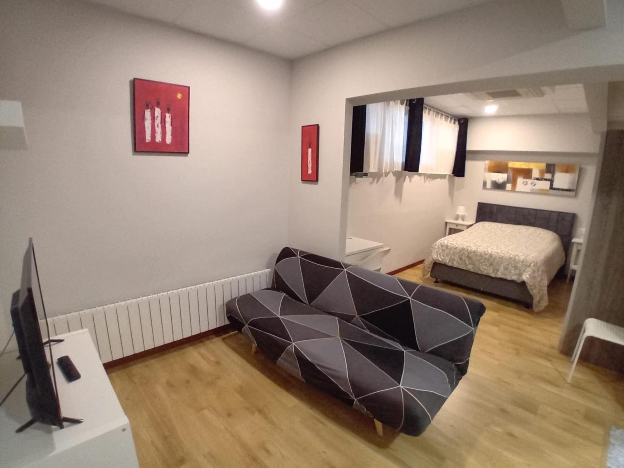 Estudios Bilbao Deusto Экстерьер фото