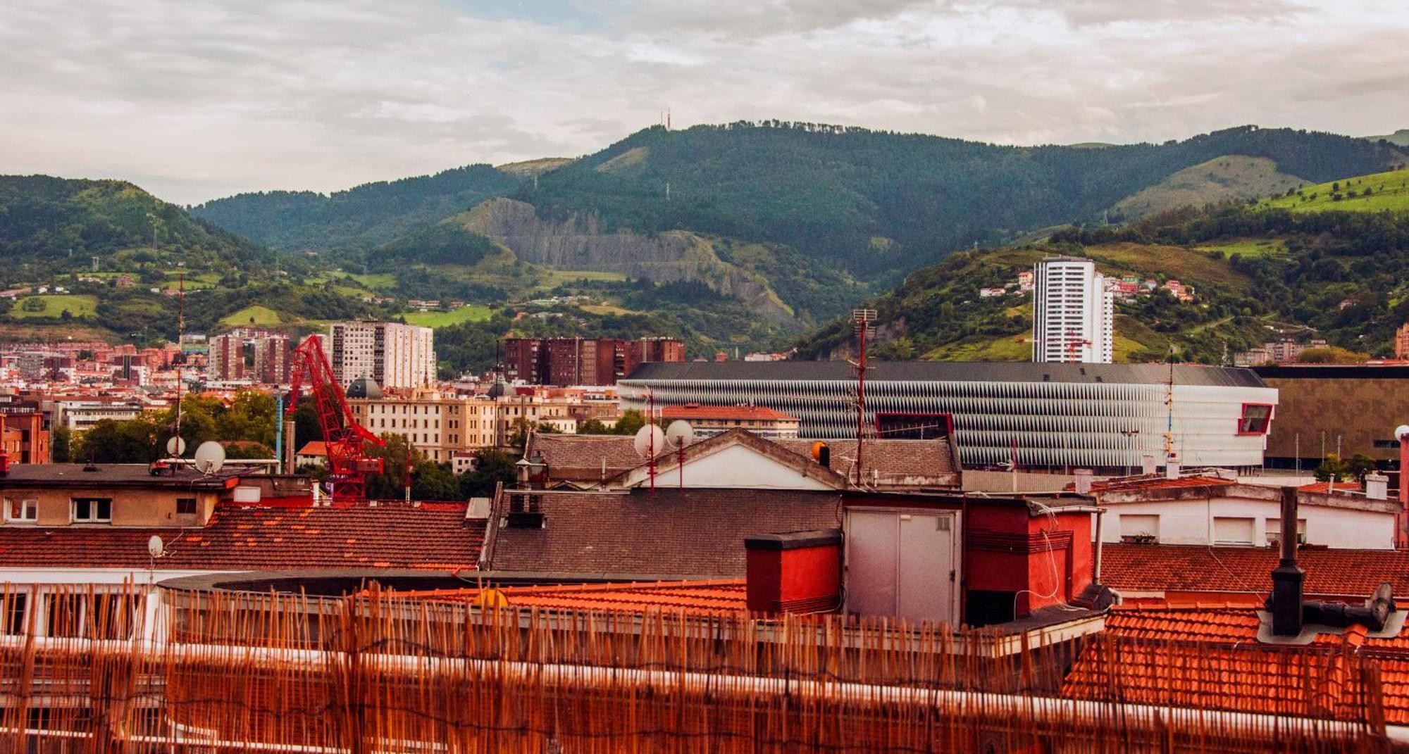 Estudios Bilbao Deusto Экстерьер фото